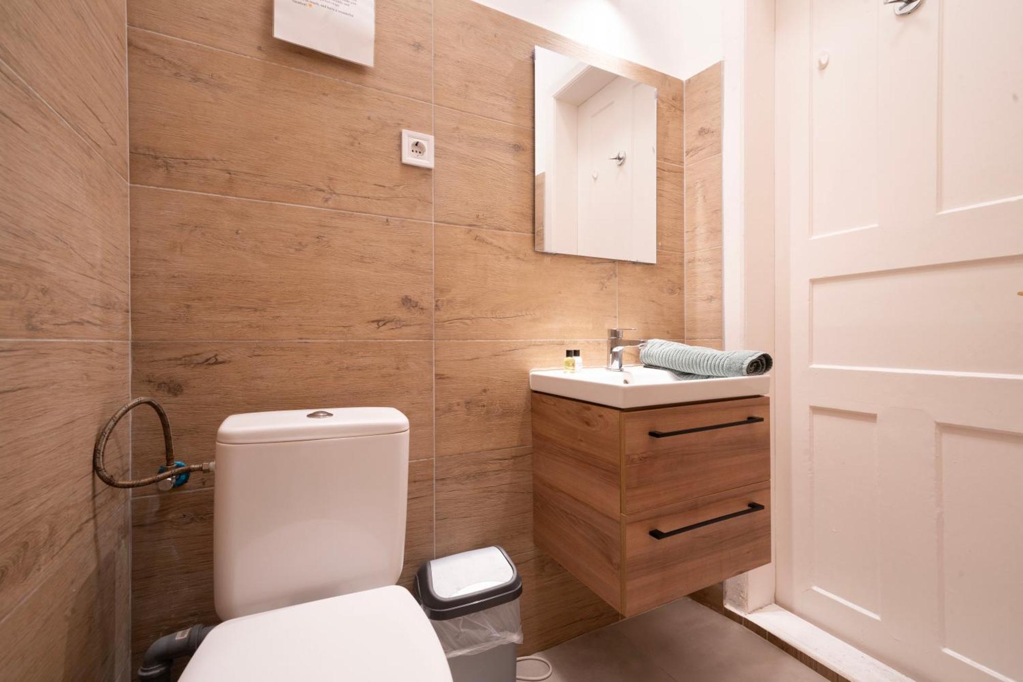 בודפשט The Grove Hideaway Central 2Br Retreat מראה חיצוני תמונה